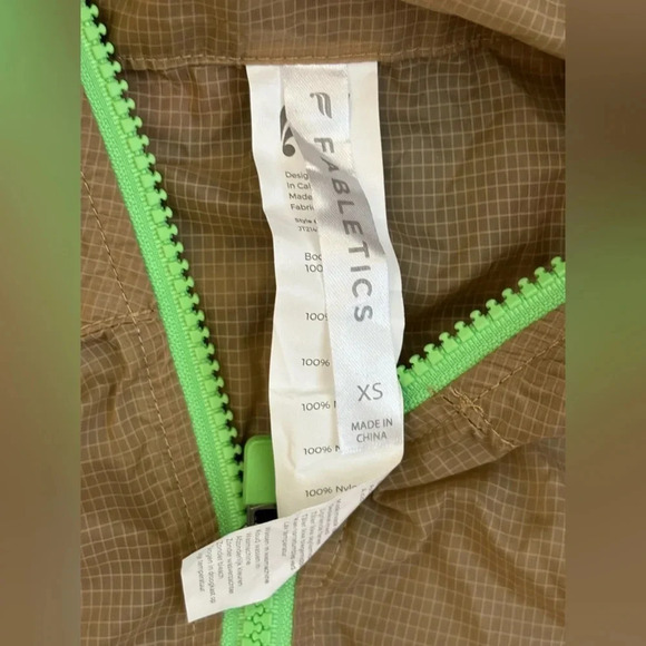 Fabletics Payton Woven Jacket Multi Color Block Neon Nylon Lightweight Size XS - Picture 6 of 6